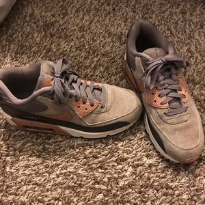 Nike Shoes - Suede Nike Air Max 7.5 Nike Shoes - Suede Nike Air Max 7.5